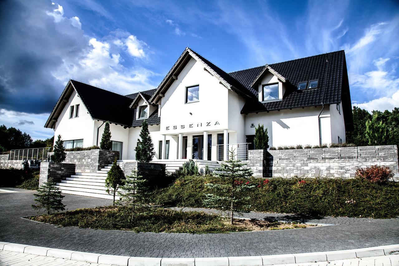 Bed and Breakfast Essenza Party Center Swidnica  Экстерьер фото