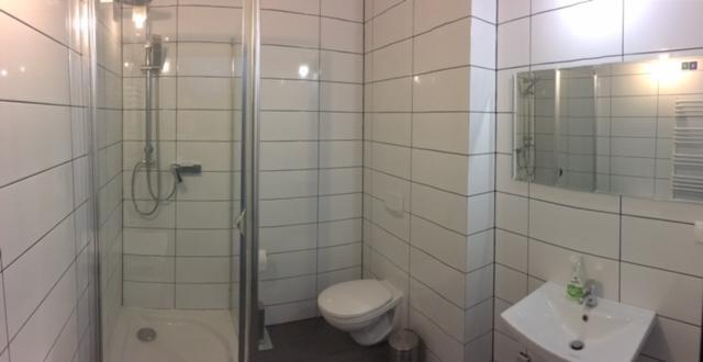 Bed and Breakfast Essenza Party Center Swidnica  Экстерьер фото