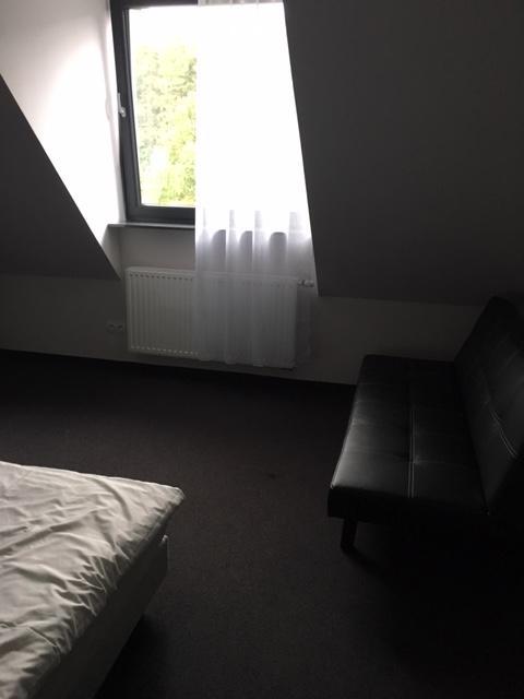 Bed and Breakfast Essenza Party Center Swidnica  Экстерьер фото